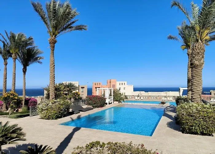 Charming 2 Bedroom 300 M From Corral Reef דירה *