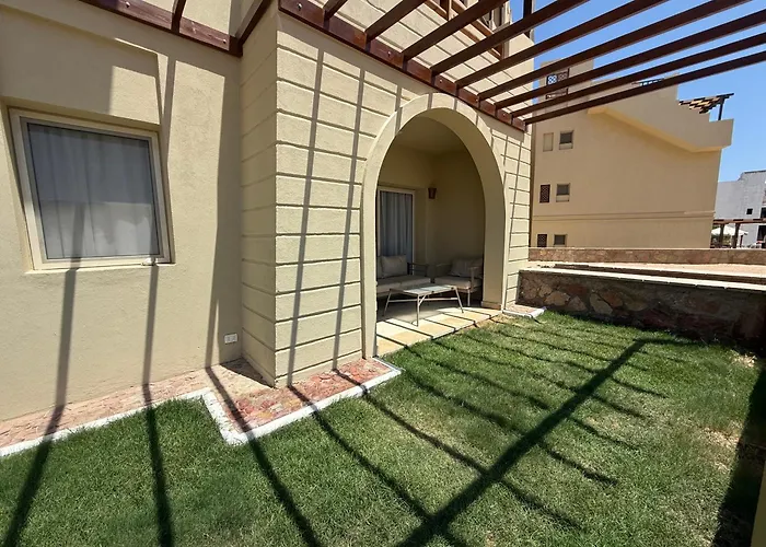 Charming 2 Bedroom 300 M From Corral Reef דירה *