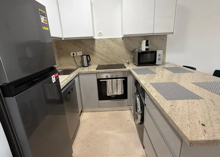 Charming 2 Bedroom 300 M From Corral Reef דירה *