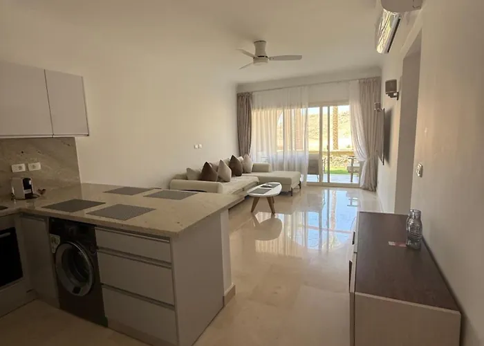 דירה Charming 2 Bedroom 300 M From Corral Reef